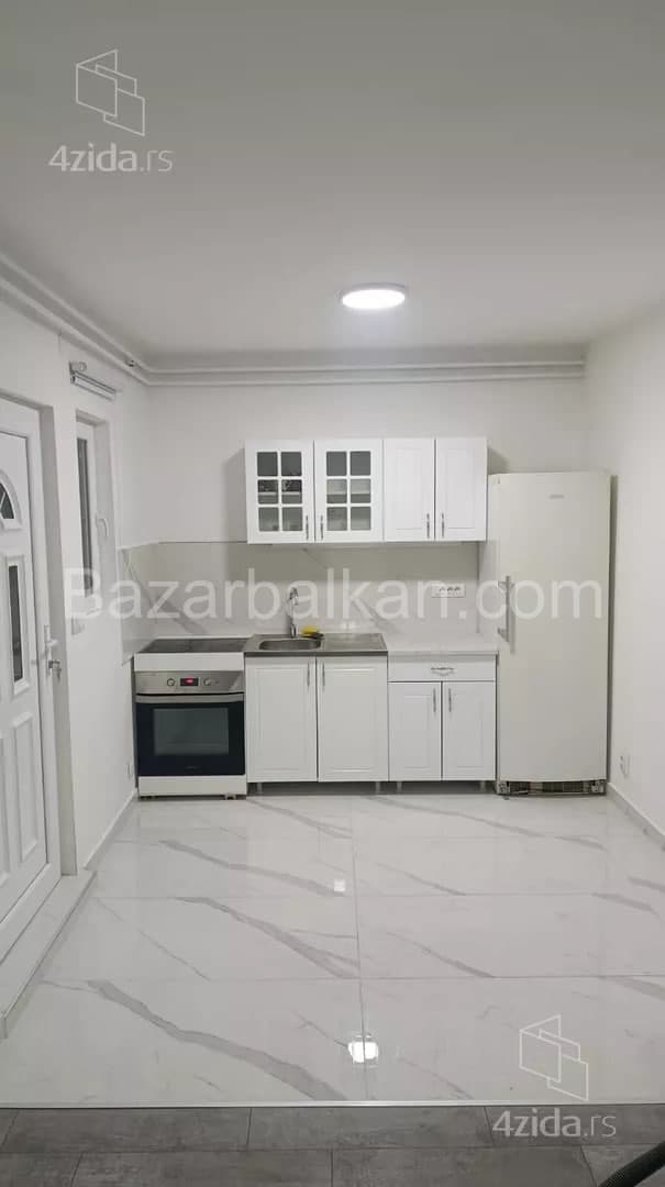 Mobilyalı bir tek odalı daire/stüdyo kiralanıyor, 28 m², tek bir kişi veya çift için uygun. - 1